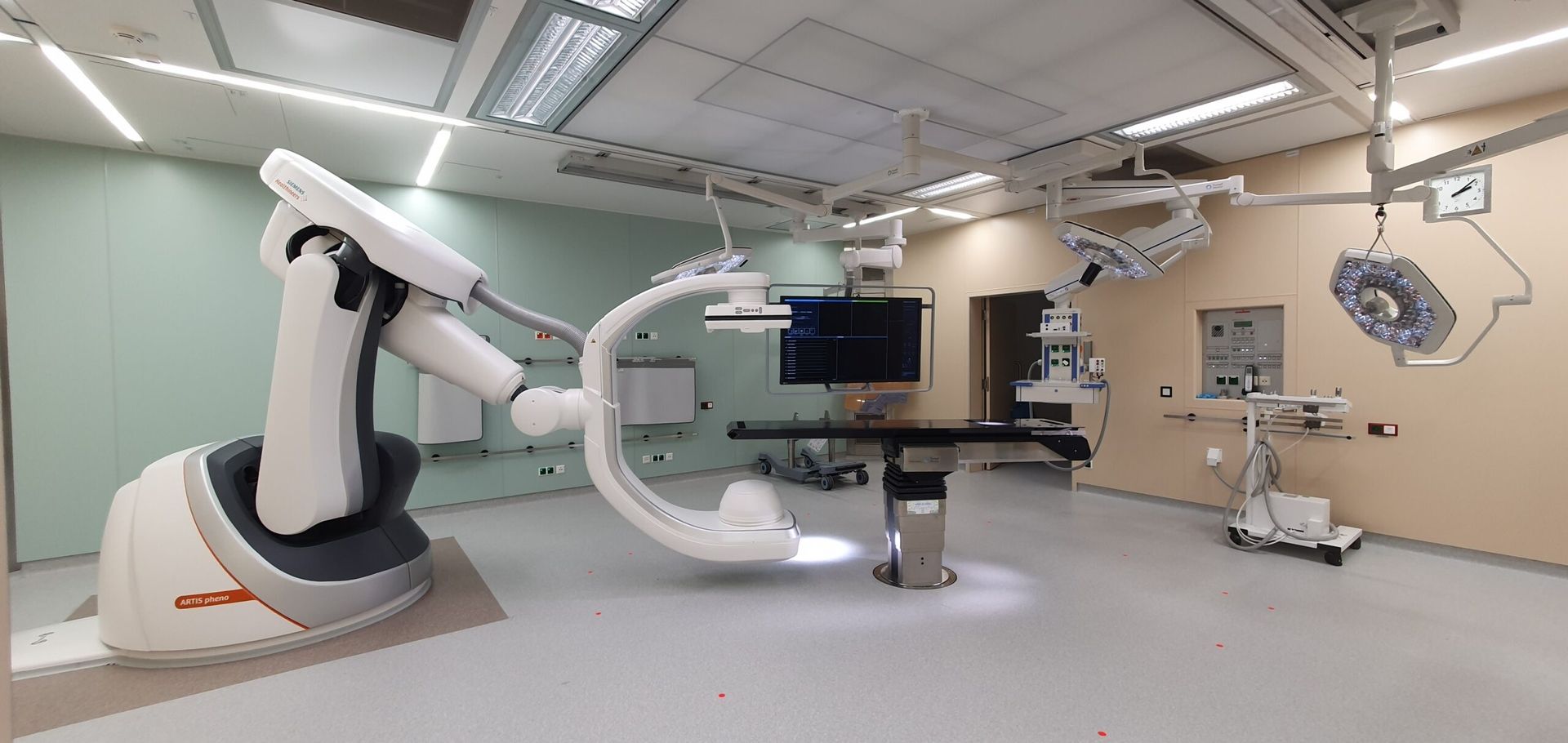 Otto von Guericke Universitätsklinikum Magdeburg Errichtung eines Hybrid-OP